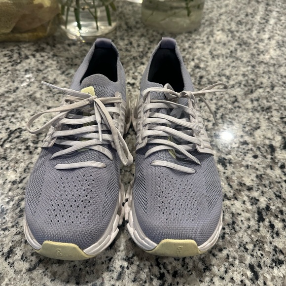 On Women's Cloudswift 3 Running Shoes - Picture 4 of 4